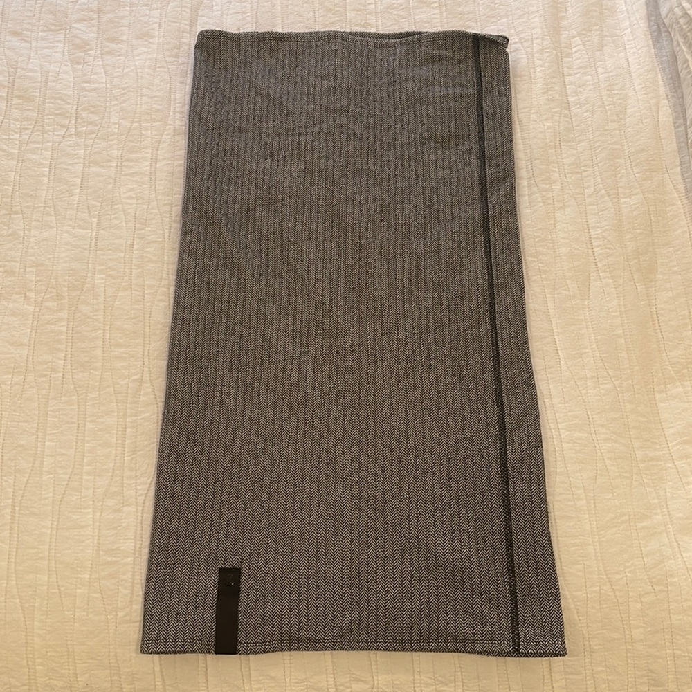 Lululemon Infinity Scarf